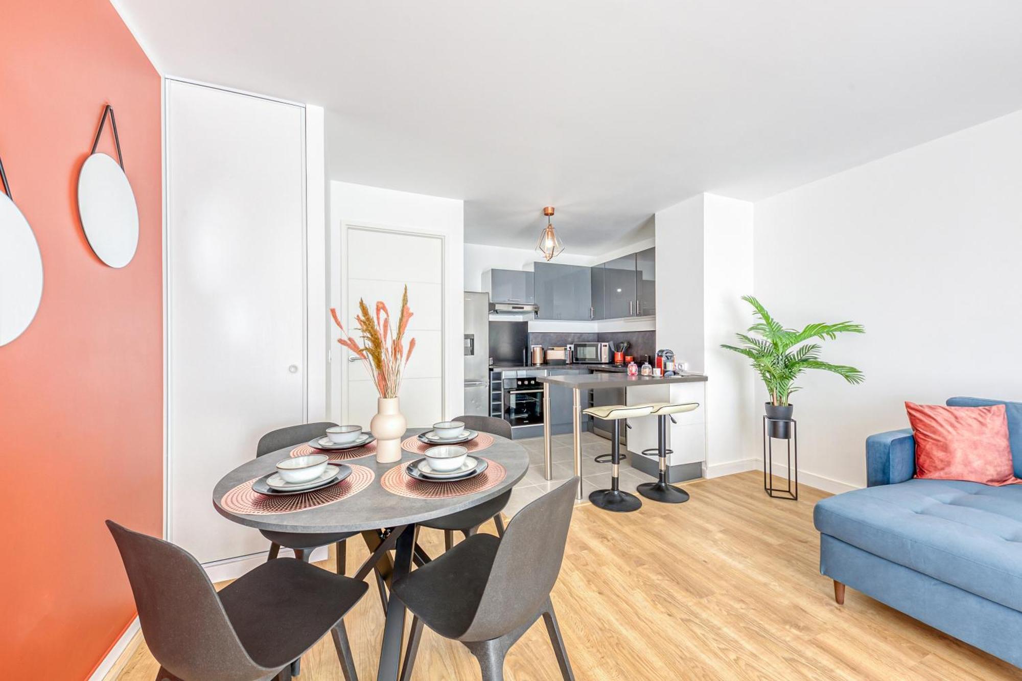 Apartment Massy Serenity - 64m2, Terrace, Balcony, Parking